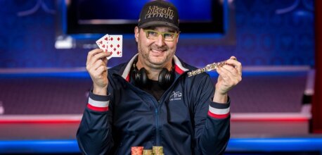 Phil-Hellmuth-criticizes-structure-