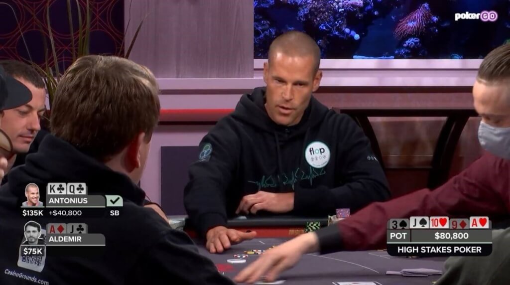 Las-Mejores-Manos-Jugadas-del-Episodio-1-de-la-Temporada-9-del-High-Stakes-Poker-–-Inicio-en-Falso-Para-Tom-Dwan-2