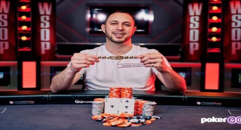 PAUL-HIZER-GANA-EL-COLOSSUS-DE-LA-WSOP-POR-414.490-SUPERANDO-UN-CAMPO-DE-13.565-JUGADORES