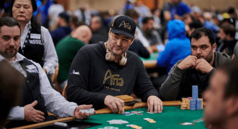 PHIL-HELLMUTH-POSITIVO-PARA-COVID-EN-LA-WSOP-2022-