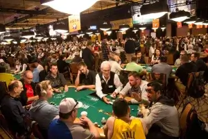 10788399_web1_BET-WSOP-JUL03-18_RB_006