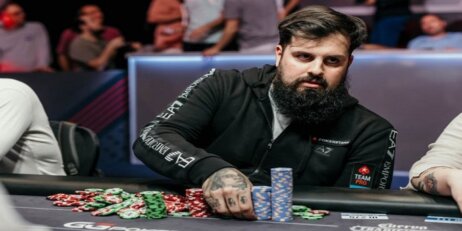 MANO-DE-POKER-DE-LA-SEMANA-–-PAPO-MC-HACE-EL-FAROL-DEL-ANO-EN-EL-EVENTO-PRINCIPAL-DE-LA-WSOP