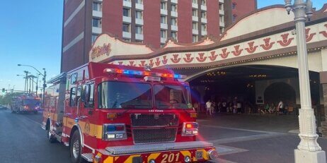 EVACUAN-EL-CASINO-CORTEZ-EN-LAS-VEGAS-POR-UNA-OLA-DE-INCENDIOS-PROVOCADOS