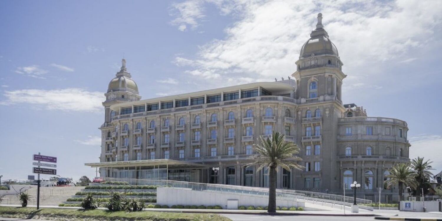 Casino-Carrasco-Uruguay-1