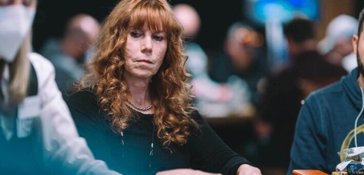 GOPEAN-A-LA-JUGADORA-PROFESIONAL-LOUISE-FRANCOEUR-EN-EL-IRISH-POKER-OPEN