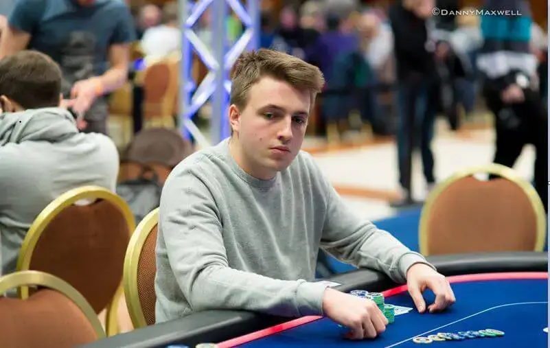 REPORTE DE MTT – €UROP€AN DERROTA A SMILLETHHERO EN EL TITANS EVENT